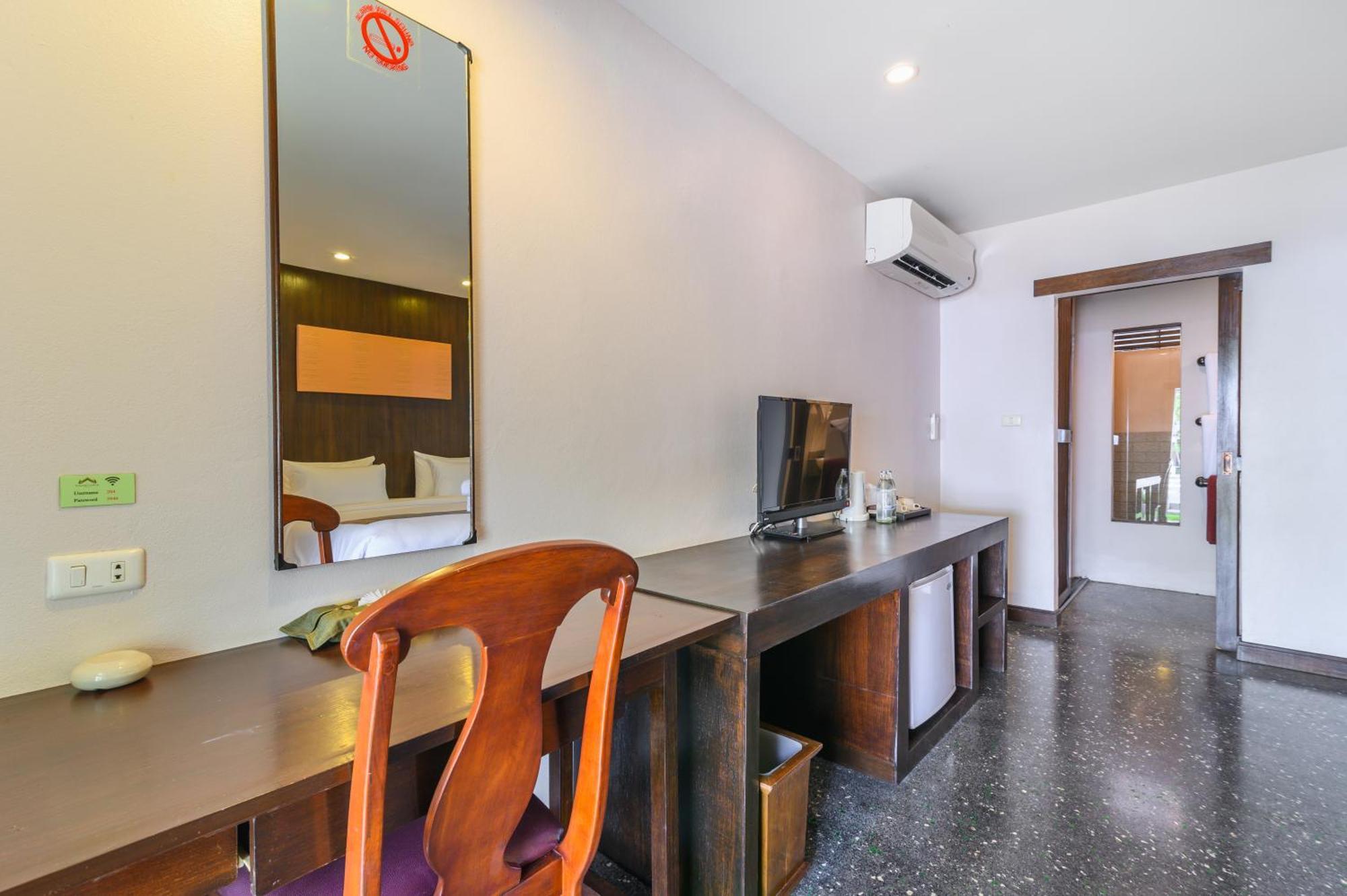 Phuket Kata Resotel Room photo